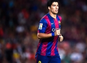 开云体育直播-绿茵与极速的交汇，当多特蒙德血拼哥斯达黎加，格列兹曼在F1赛道接管年度争冠