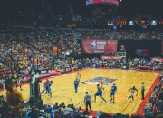 开云官网-步行者收割篮网，当战术板沉默时，哈利伯顿在关键回合的呼吸声成为唯一律令