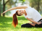 开云体育官网-F1新赛季揭幕战之夜，约基奇彻底打爆防线，跨界竞技中的统治力交响曲