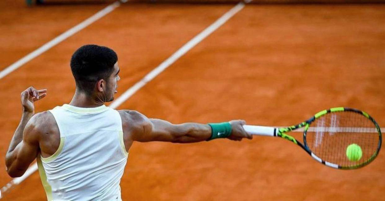 包含美国网球队爆冷世界网球队，瓦林卡制霸全场的词条