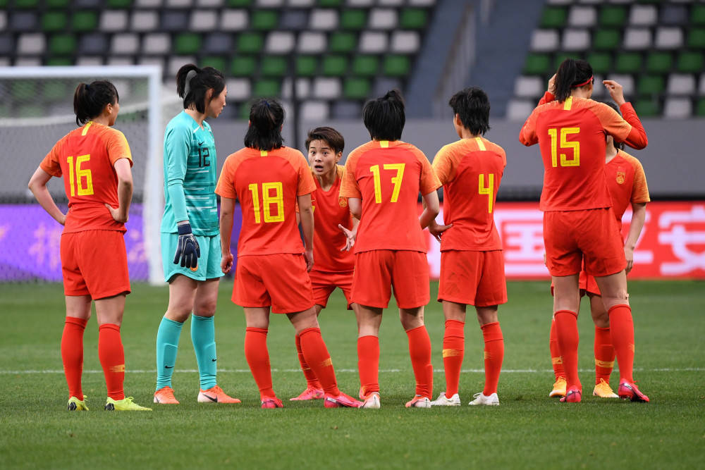 日本女足精彩对战，逆转获得胜利