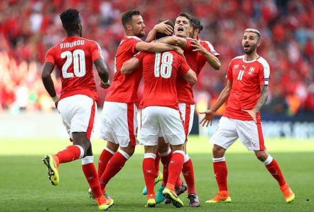 包含亚美尼亚扎卡里亚队成功晋级欧洲杯预选赛，勇往直前的词条