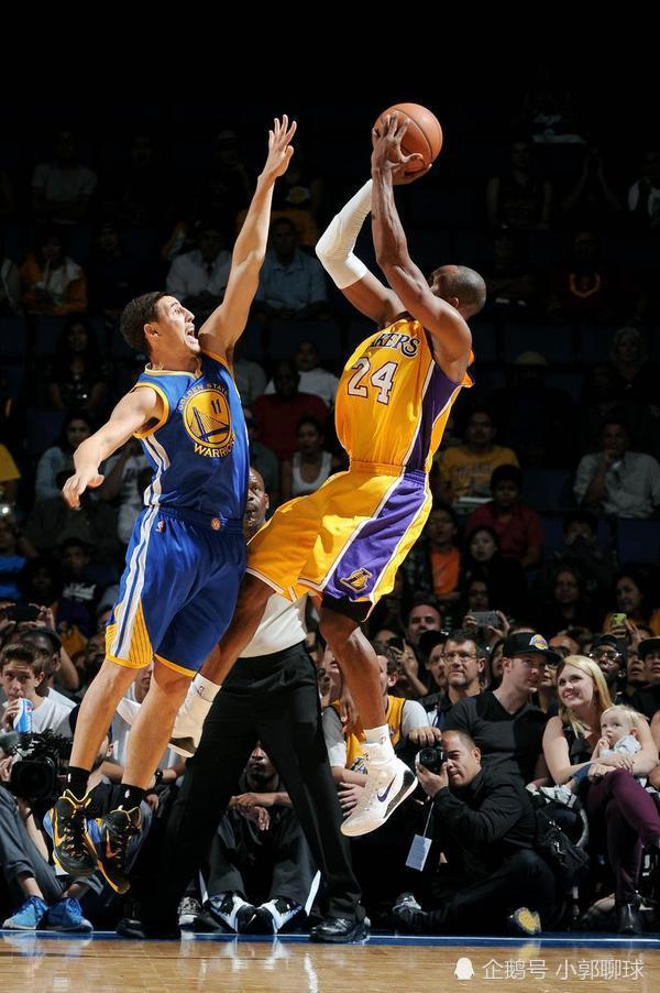 关于球场上绝技百出,帅气球星展现技压群雄的信息 关于球场上绝技百出,帅气球星展现技压群雄的信息