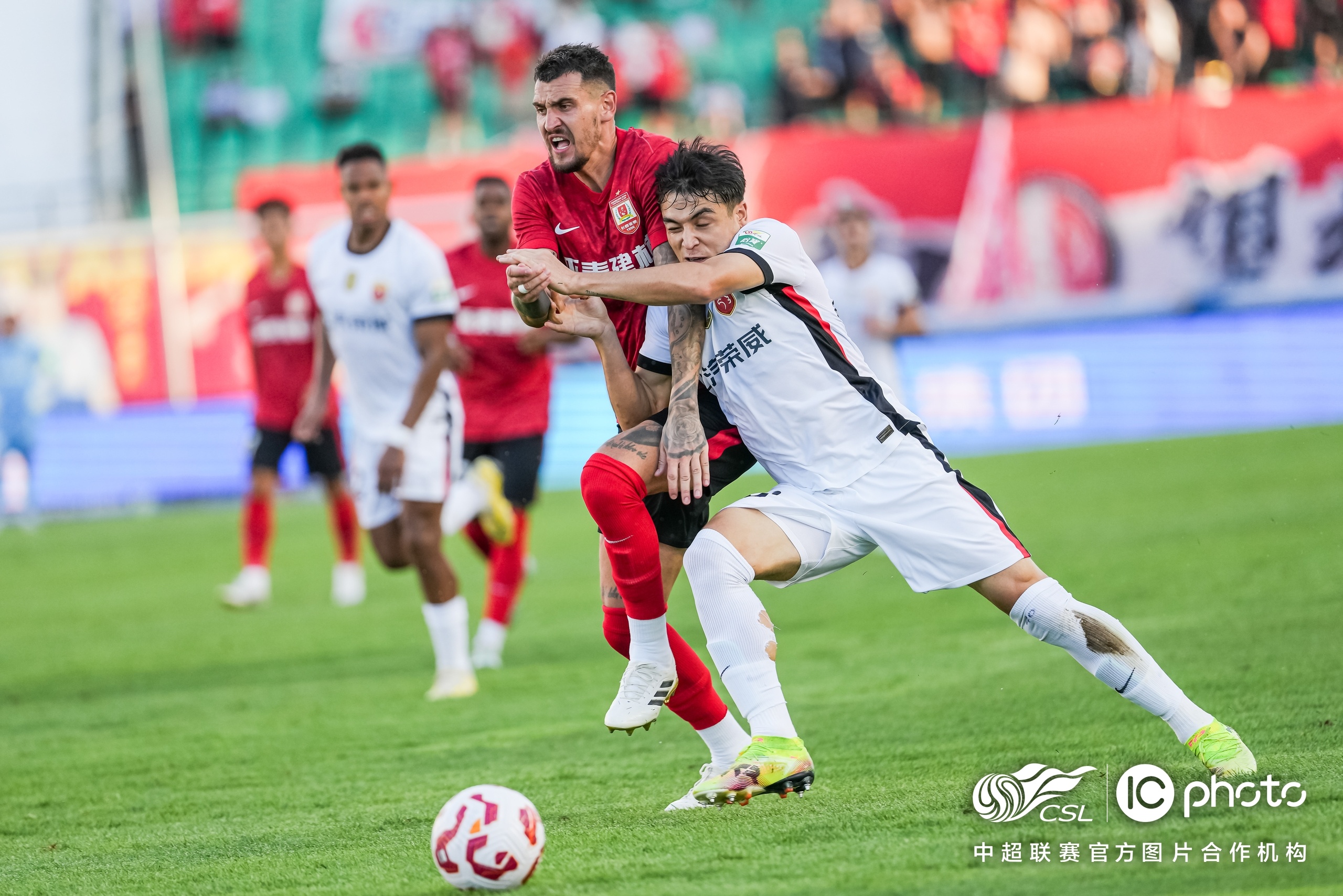 中东球队喜获国际足球赛事胜利