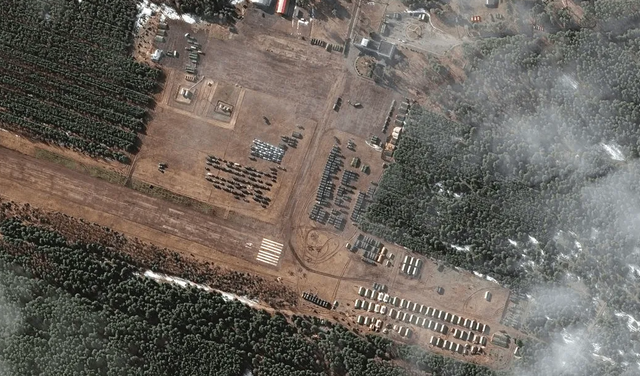 包含荷兰战胜乌克兰保持领先位置的词条