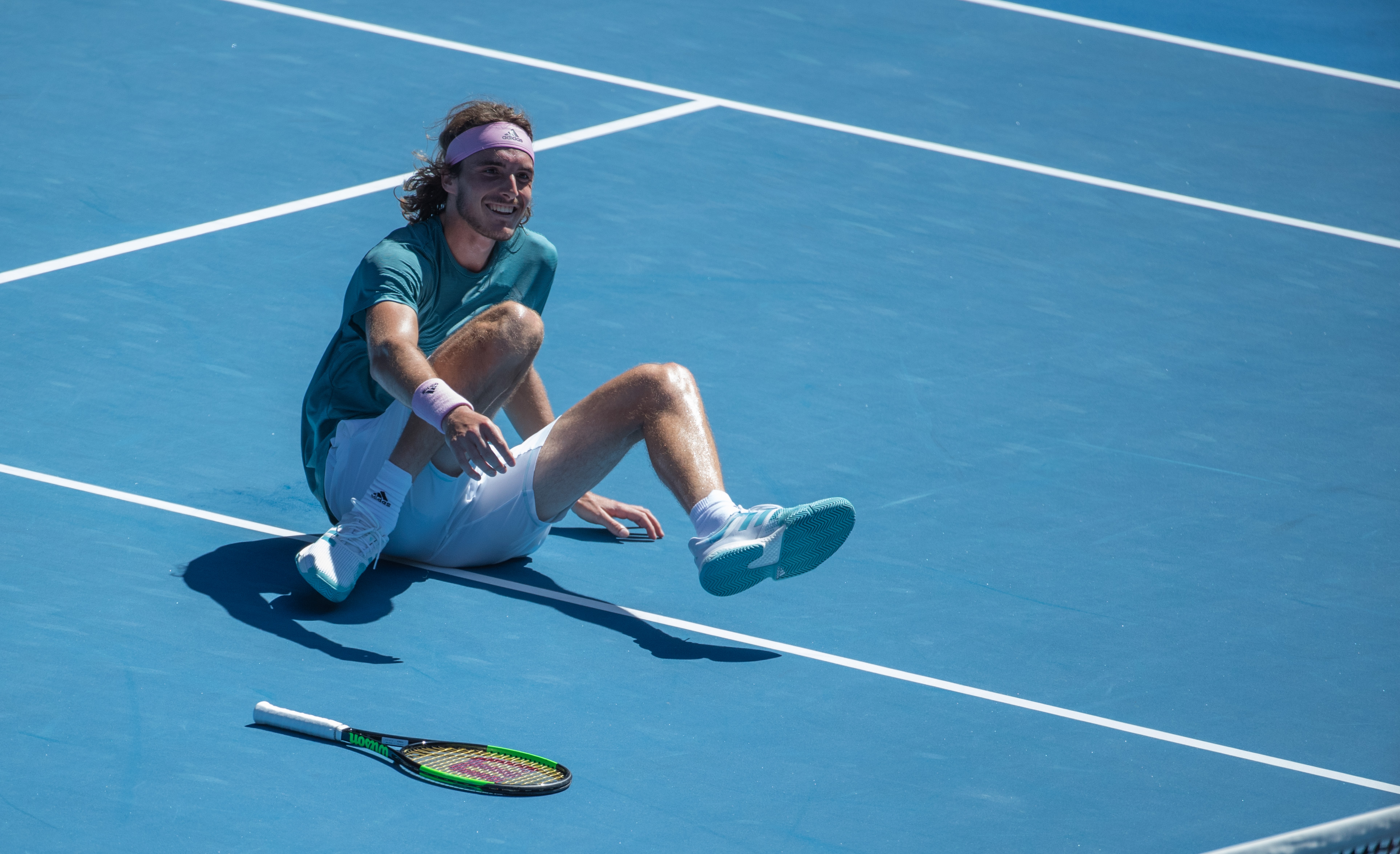 美国网球队翻盘澳大利亚网球队，西西帕斯爆发神勇的简单介绍