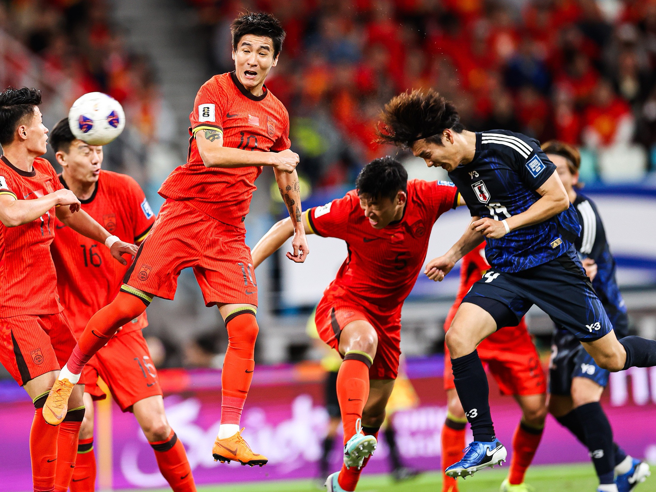 国家队队员表现出色，晋级下一轮比赛