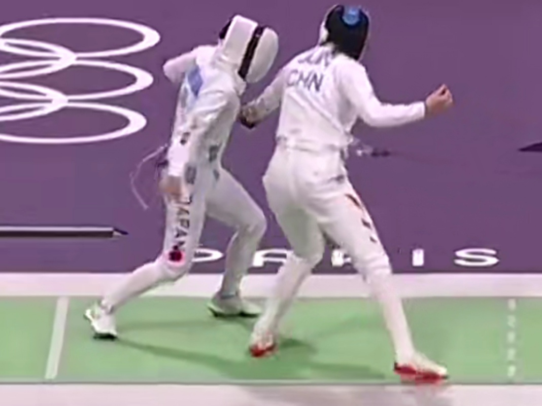 日本击剑选手夺冠,实力碾压 日本击剑选手夺冠,实力碾压