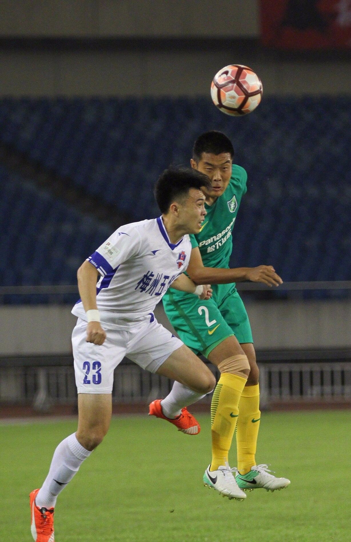 包含杭州绿城坚守主场！比逼平深圳佳兆业的词条