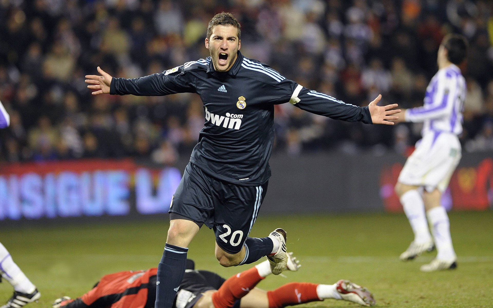 加勒比旋风撼动高原神话，布鲁诺惊艳四座，牙买加改写对阵墨西哥历史