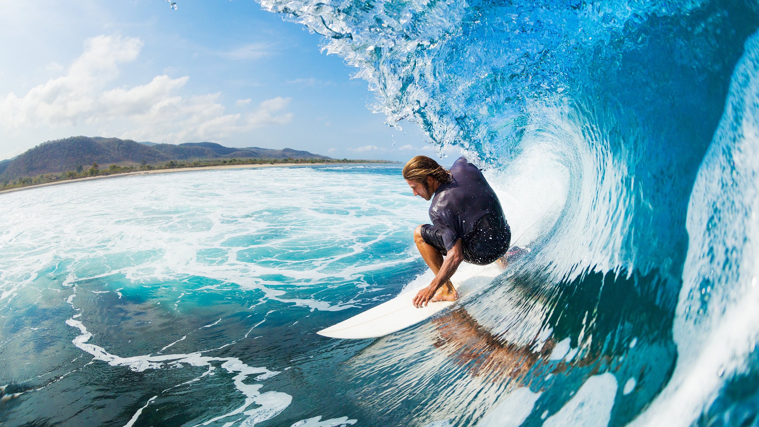 赛道之外，当里昂车队在比利时上演碾压式赛季转折