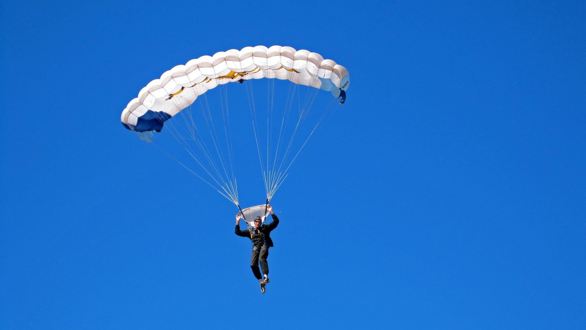 统治级表现！杰伦格林狂砍42+10+8，吉林队力克黄蜂迎三连胜